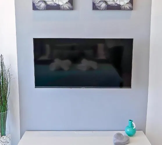 Modern With A Sea View And Pool Access Ponderosa 801