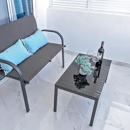 Modern With A Sea View And Pool Access Ponderosa 801 דירה